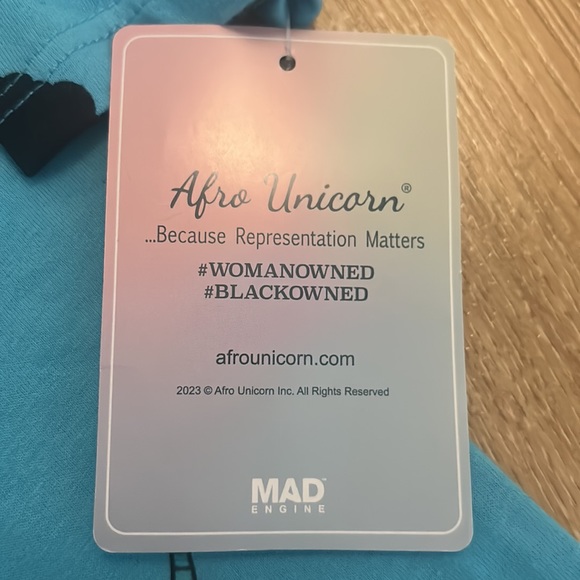 Beautiful unicorn dress - NWT - medium 7/8 - Picture 3 of 3